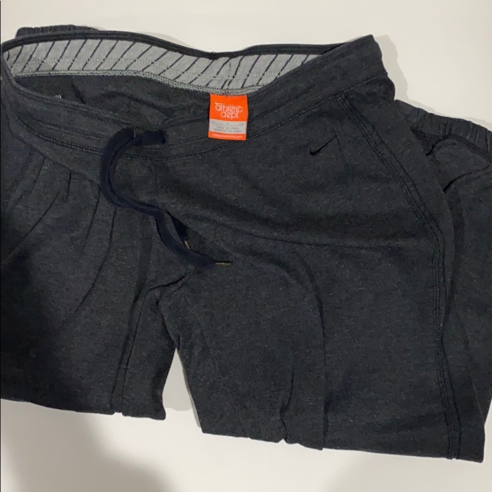 Nike capri sweatpants